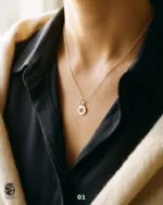 آویز مینیمال نقره ۹۲۵ — طرح ۱ — روی گردن | عطاره گالری